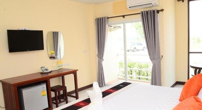 Juntima Boutique Hotel Phetchaburi Eksteriør bilde