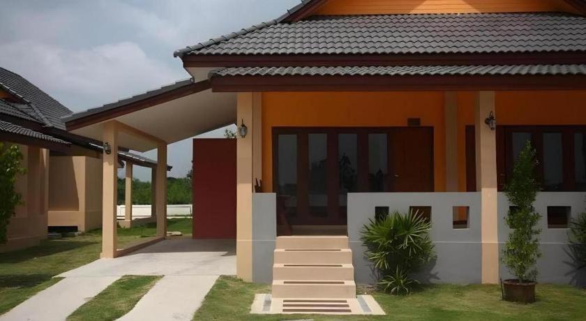 Juntima Boutique Hotel Phetchaburi Eksteriør bilde
