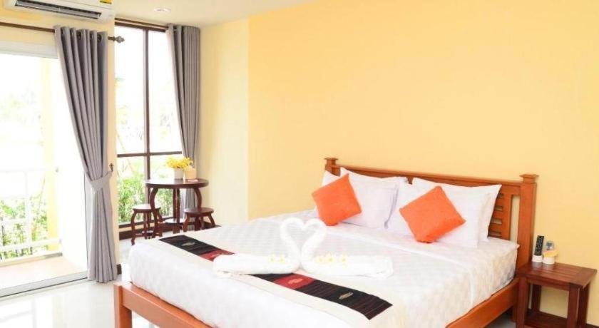 Juntima Boutique Hotel Phetchaburi Eksteriør bilde