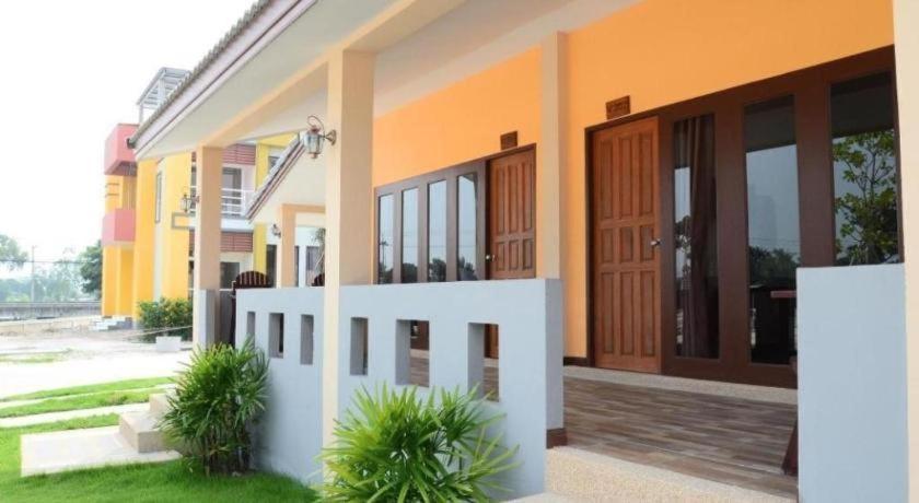 Juntima Boutique Hotel Phetchaburi Eksteriør bilde