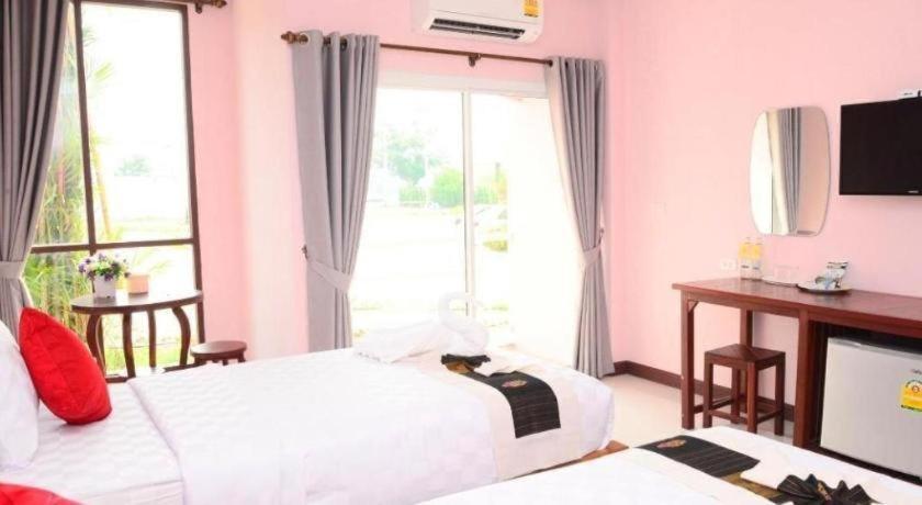 Juntima Boutique Hotel Phetchaburi Eksteriør bilde