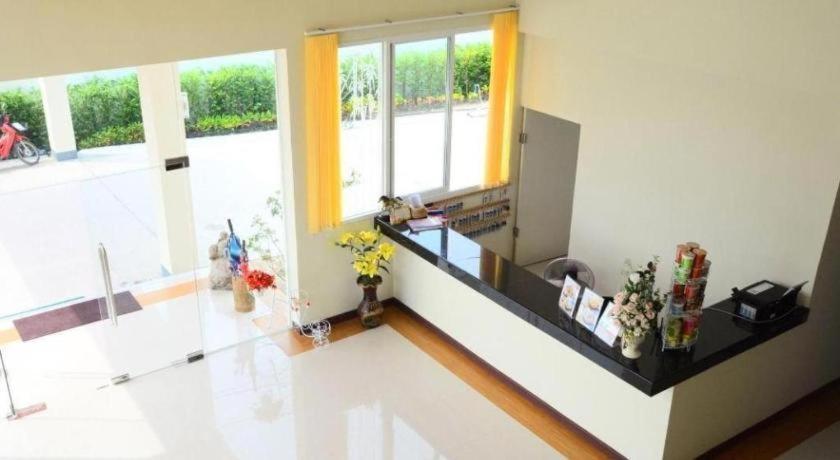 Juntima Boutique Hotel Phetchaburi Eksteriør bilde