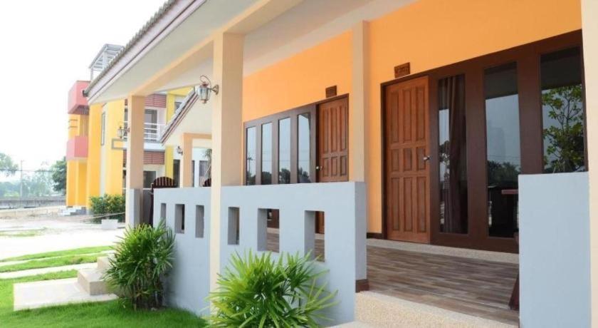 Juntima Boutique Hotel Phetchaburi Eksteriør bilde